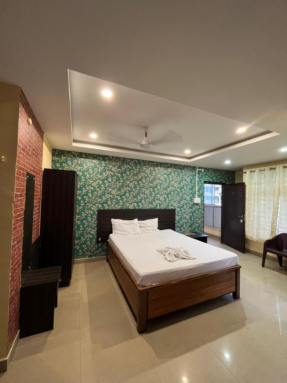 מלון גווהטי H K Residency Near Kalakshetra מראה חיצוני תמונה