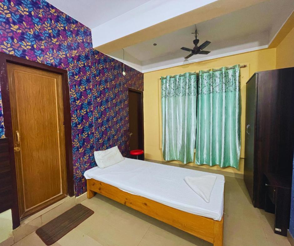 מלון גווהטי H K Residency Near Kalakshetra מראה חיצוני תמונה
