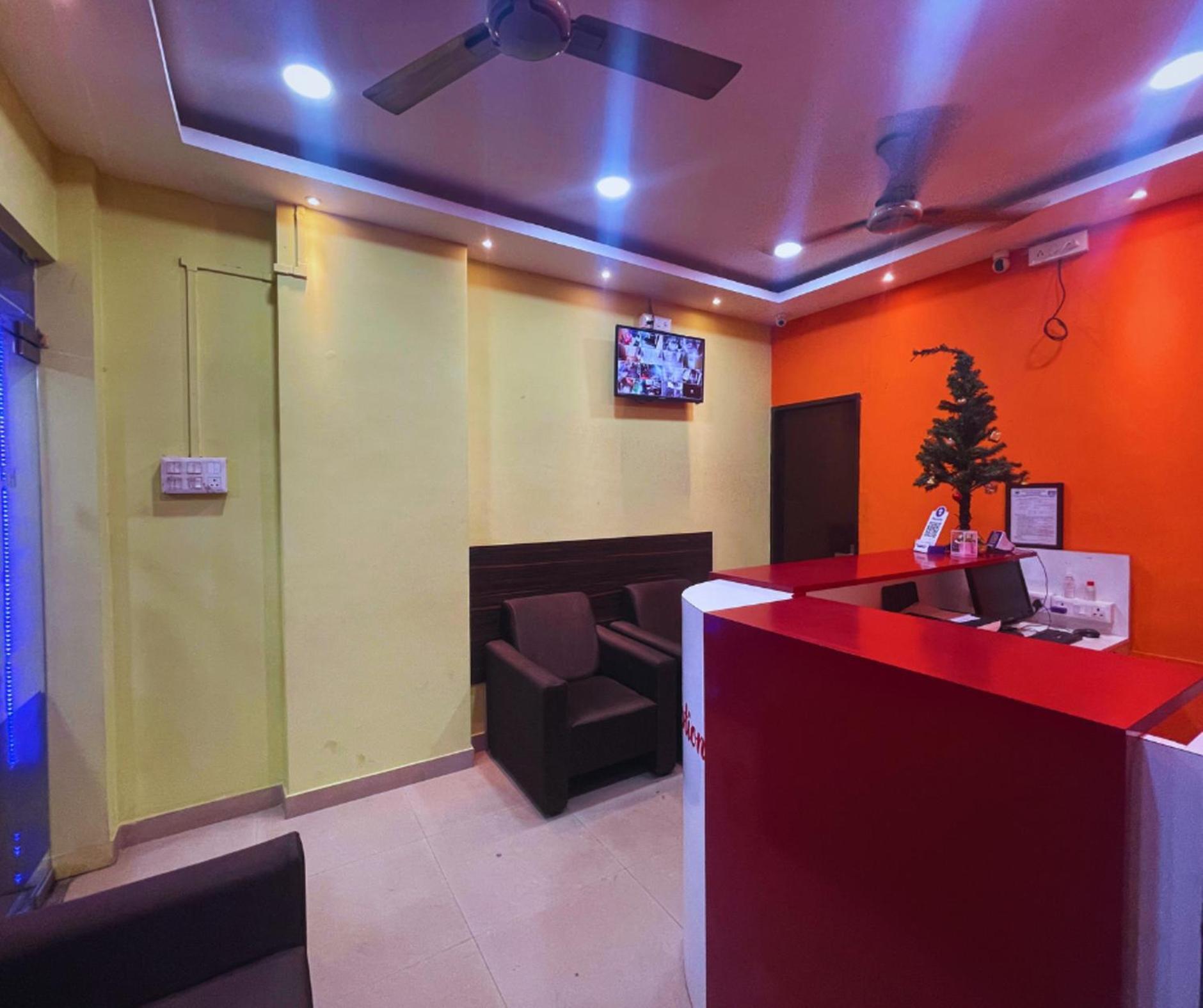 מלון גווהטי H K Residency Near Kalakshetra מראה חיצוני תמונה